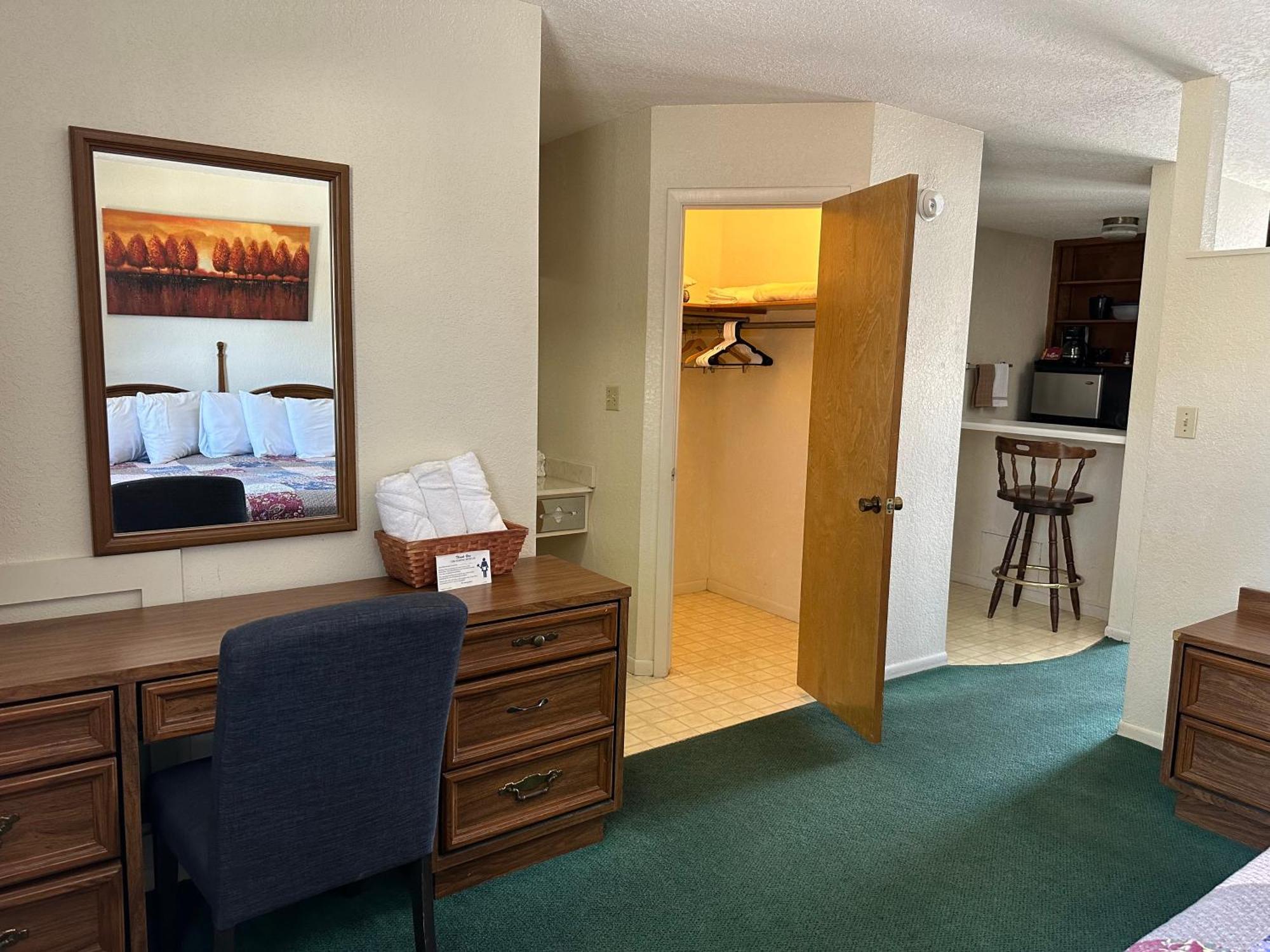 Sunset Inn And Suites Fredericksburg Buitenkant foto
