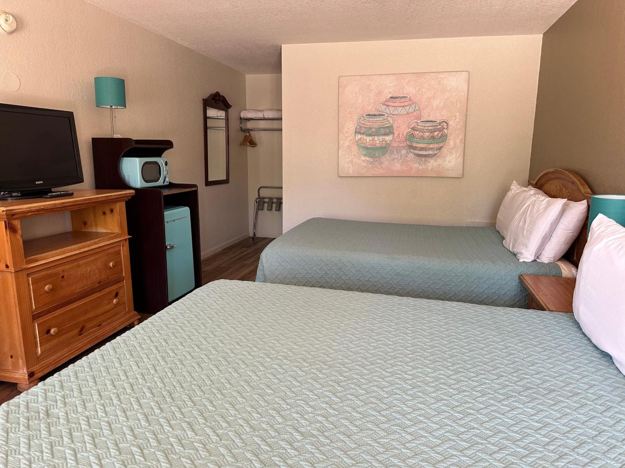 Sunset Inn And Suites Fredericksburg Buitenkant foto