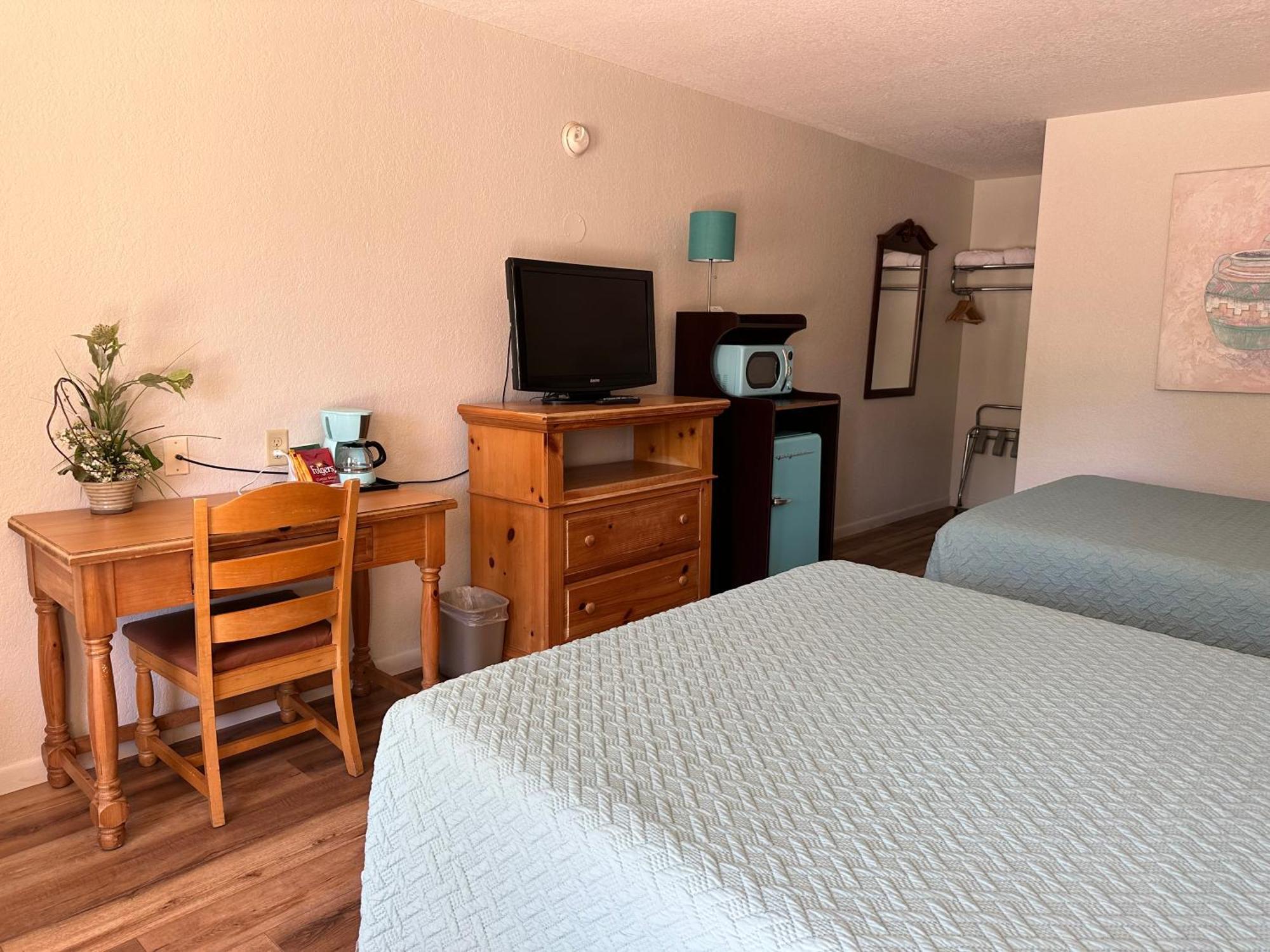 Sunset Inn And Suites Fredericksburg Buitenkant foto